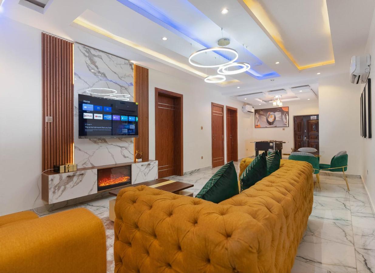 God'S Touch Apartments Remi Fani Kayode Gra. Ikeja Zewnętrze zdjęcie