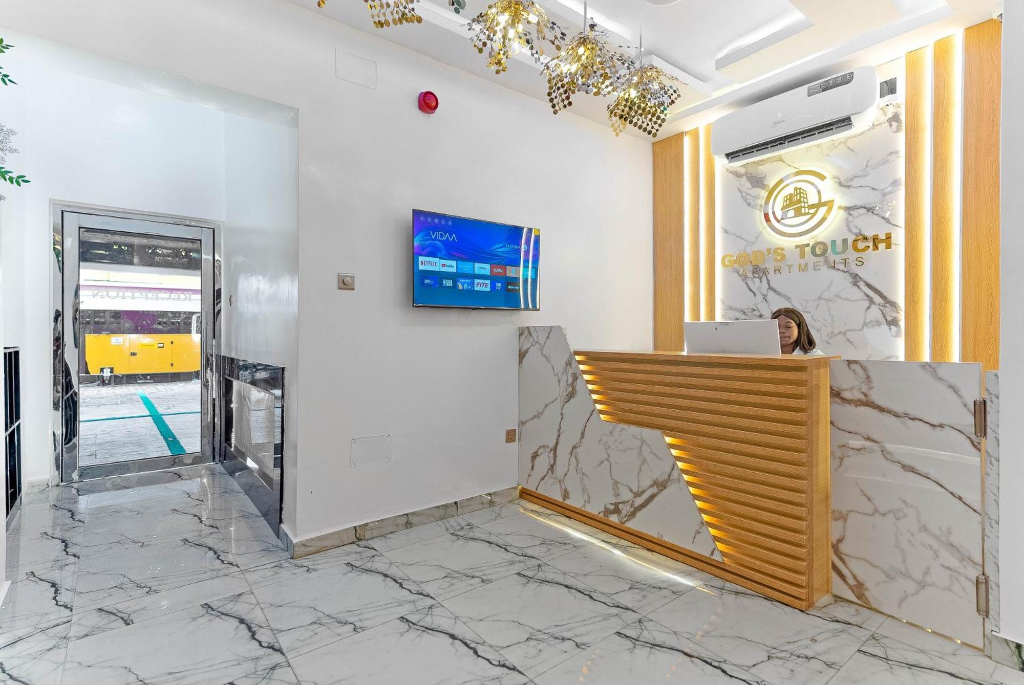 God'S Touch Apartments Remi Fani Kayode Gra. Ikeja Zewnętrze zdjęcie